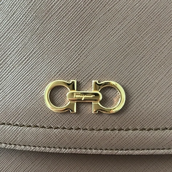 Salvatore Ferragamo Greta Leather Handbag